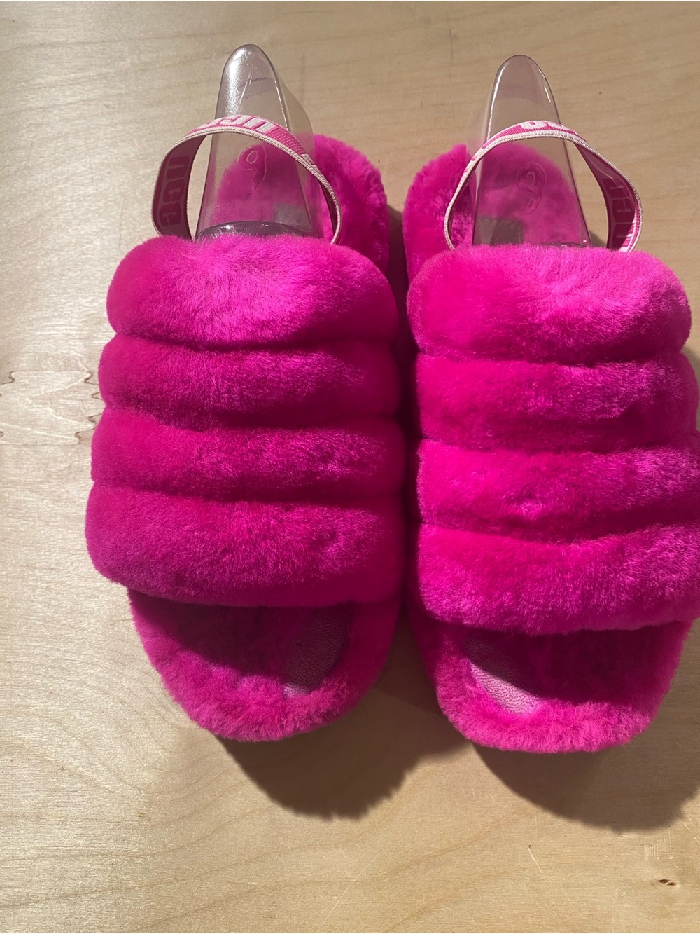 UGG K Fluff Yeah Slide 6 - Picture 2 of 11